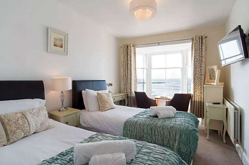 No 47 Marine Terrace