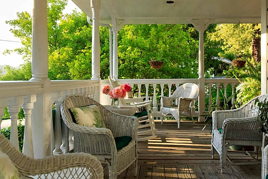 Inn at Occidental