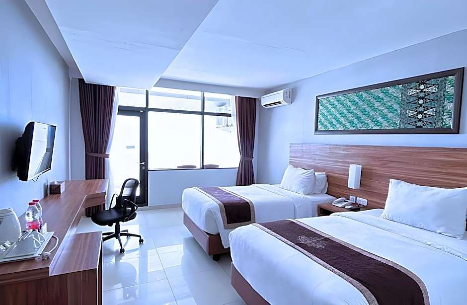 Grand Inna Samudra Beach