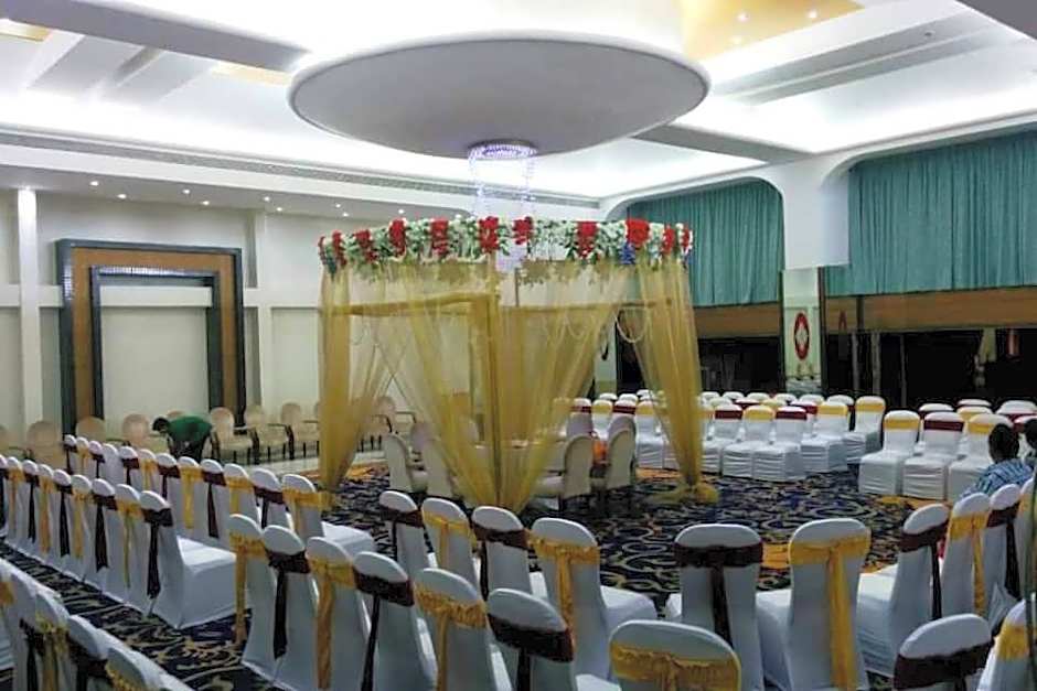 Hotel The Nagpur Ashok 