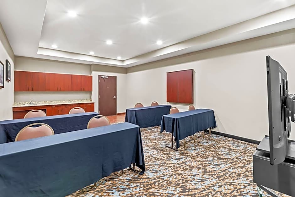 MainStay Suites Lufkin