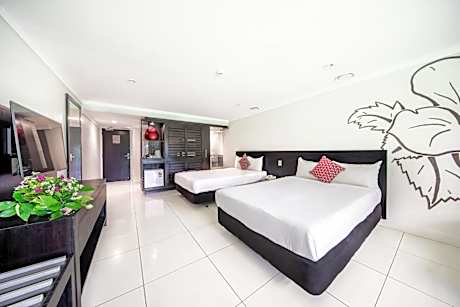 Deluxe Double or Twin Room