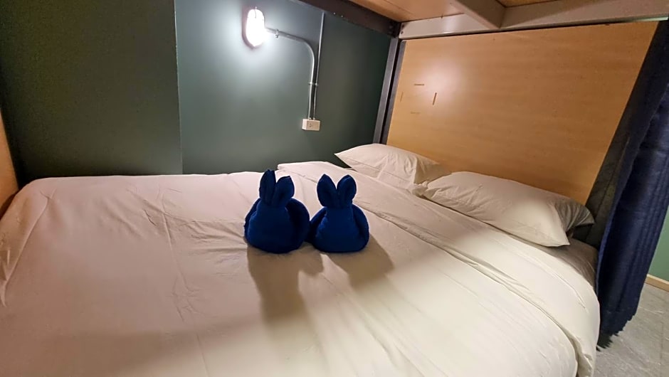 Glur Hostel Pattaya Walking Street