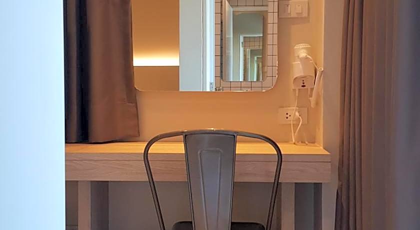 The Phoenix Hotel Bangkok