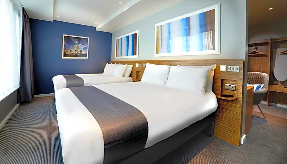 Travelodge PLUS Dublin City Centre