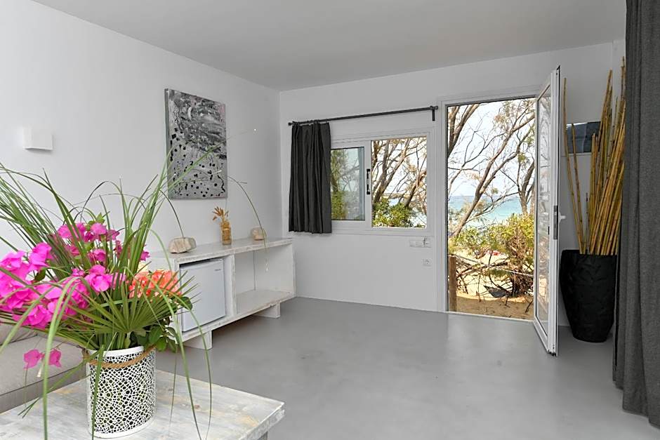 Surfing Beach Village Paros