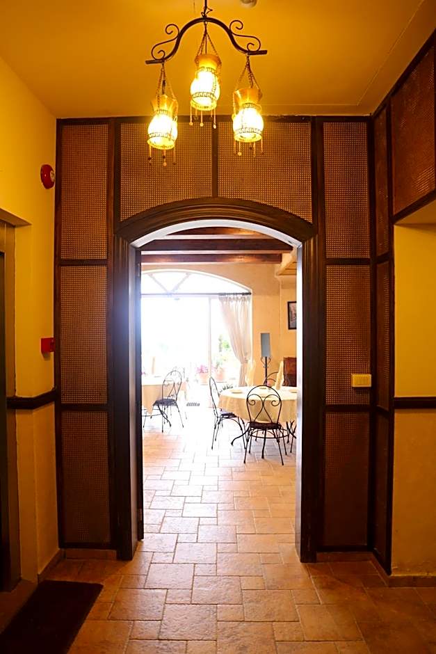 Quartier Suisse Hotel