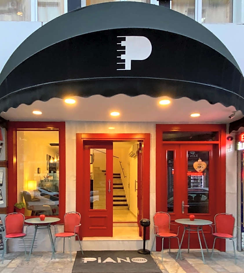 Piano Hotel