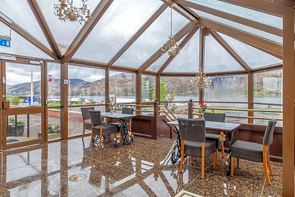 Muthu Fort William Hotel
