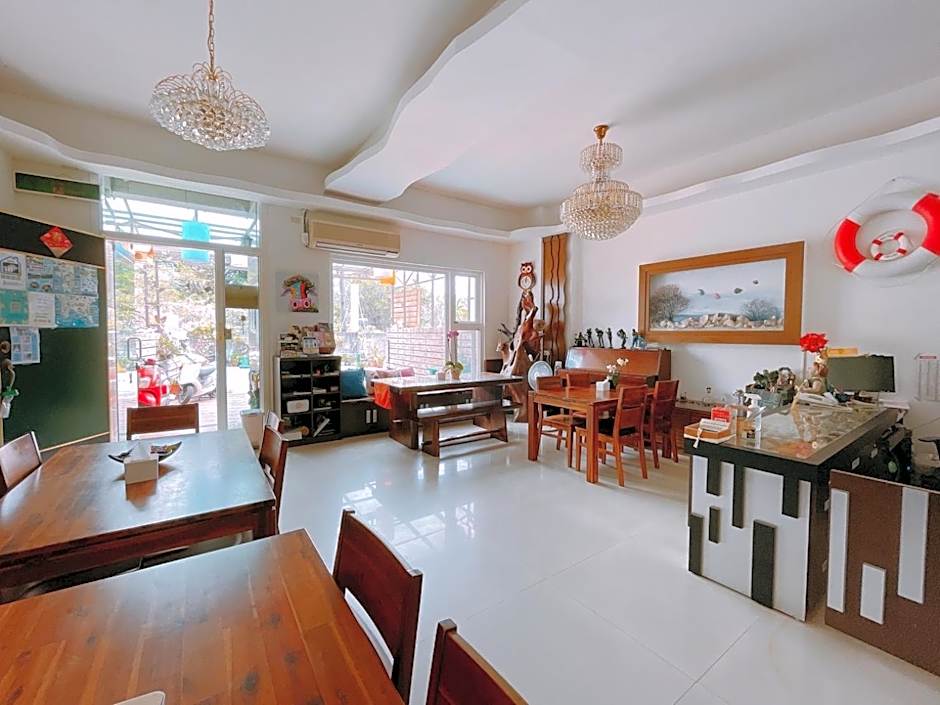 Warner Leisur Hotel