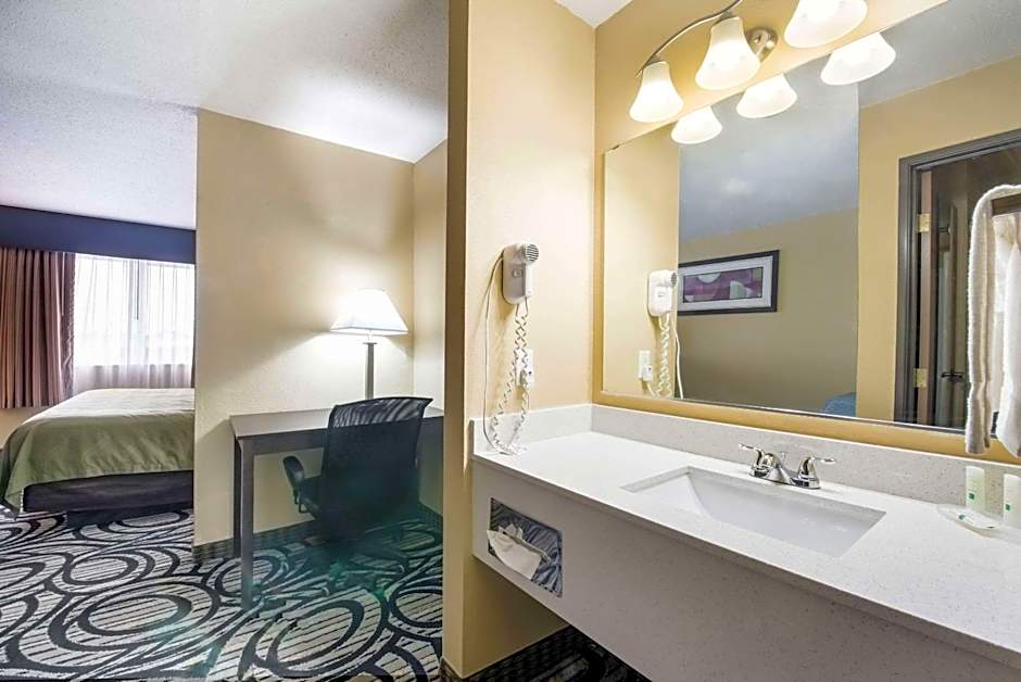 Quality Inn & Suites Menomonie