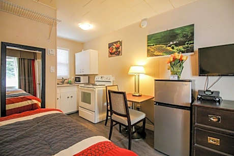 The White Horse Motel