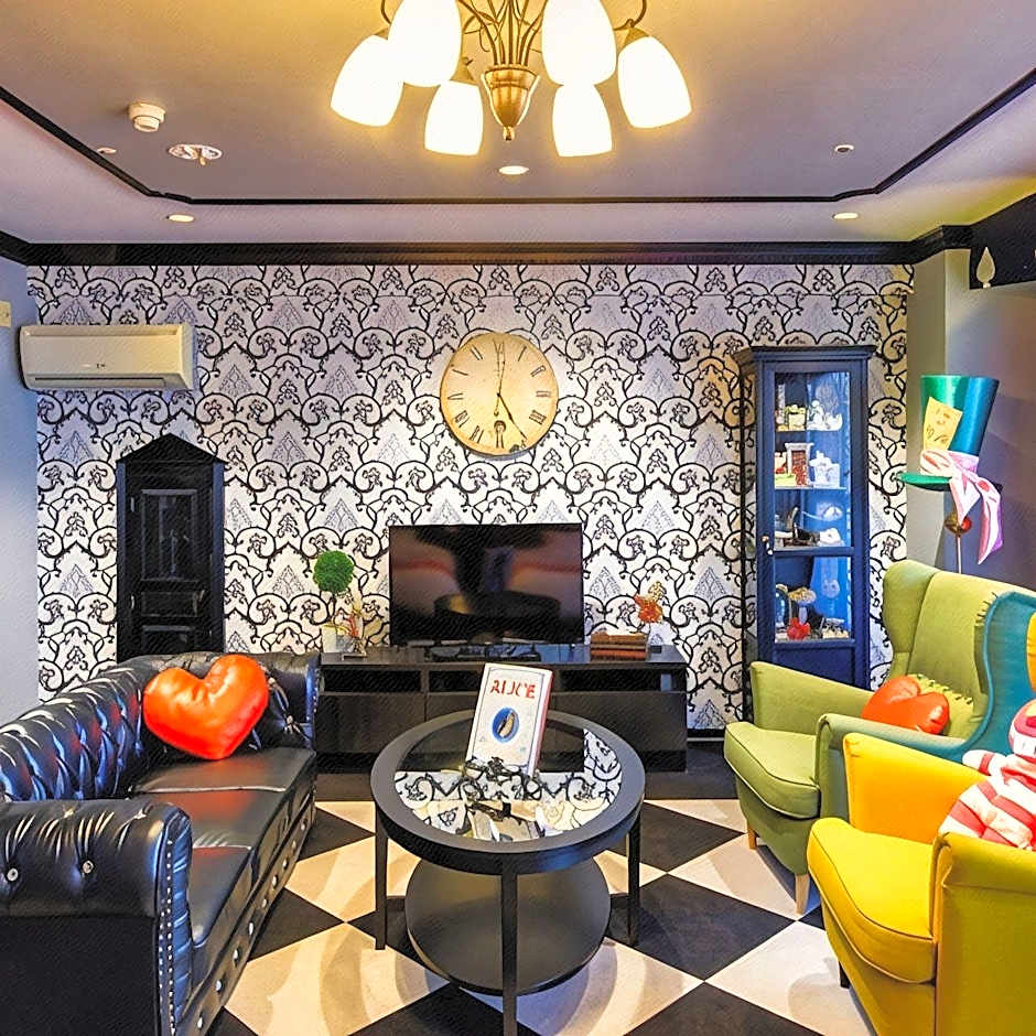 Maholova Minds Miura Resort