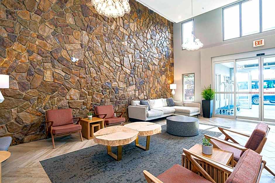 Sandman Hotel Calgary Airport