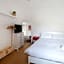Tooting Broadway Studios & Rooms by PrimeCityHosts