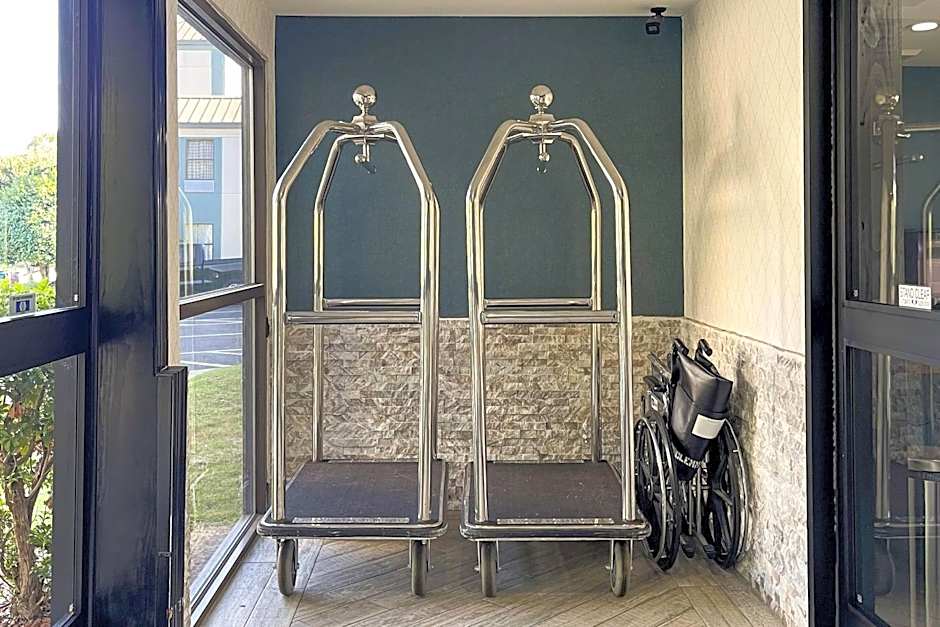 Quality Inn & Suites Clemmons I-40