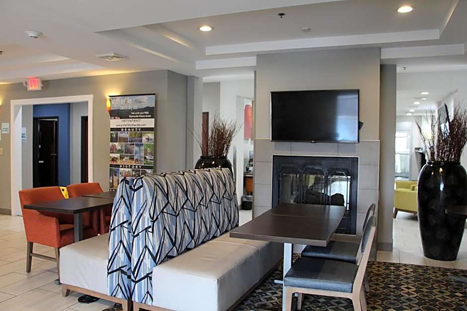 Holiday Inn Express & Suites Wytheville By IHG