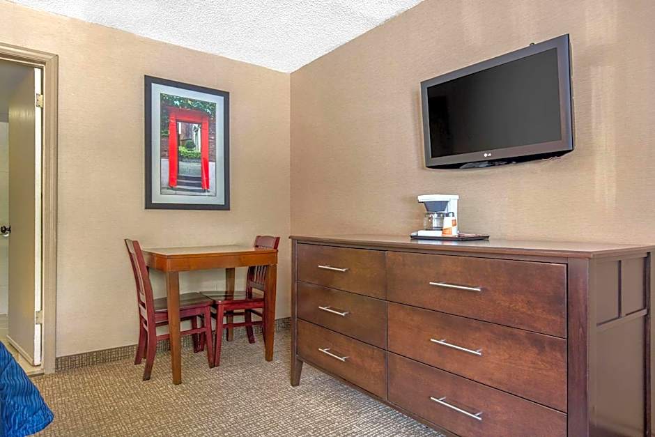 Rodeway Inn Chicago North Shore - Lincolnwood