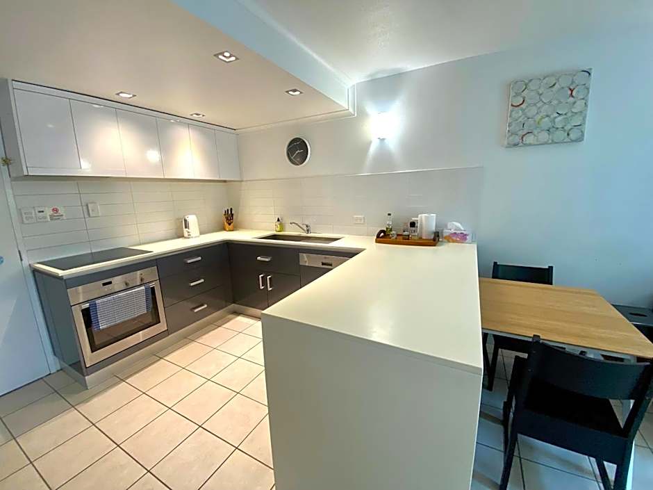 Reef Gateway Apartments