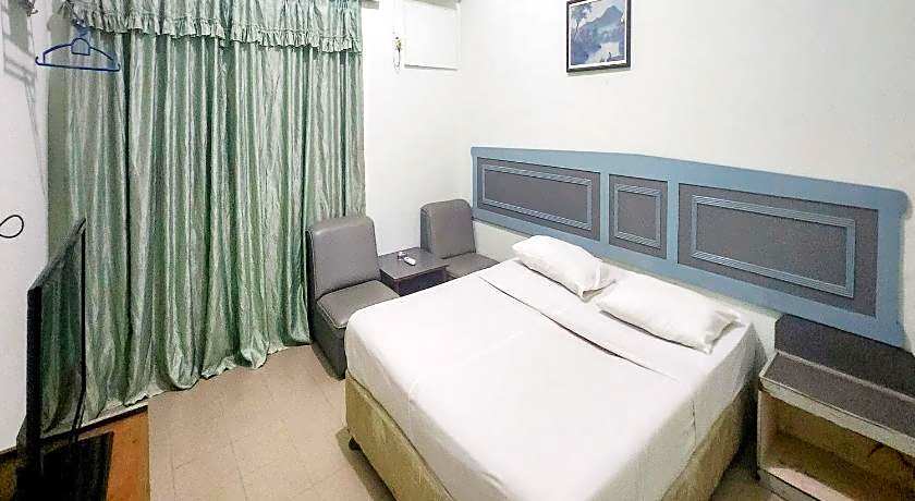 RedDoorz Syariah Near Pelabuhan Sri Bintan Pura Tanjungpinang