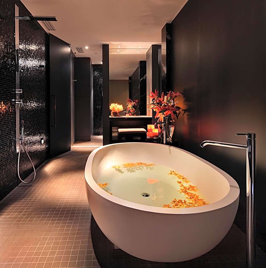 The Darling at The Star