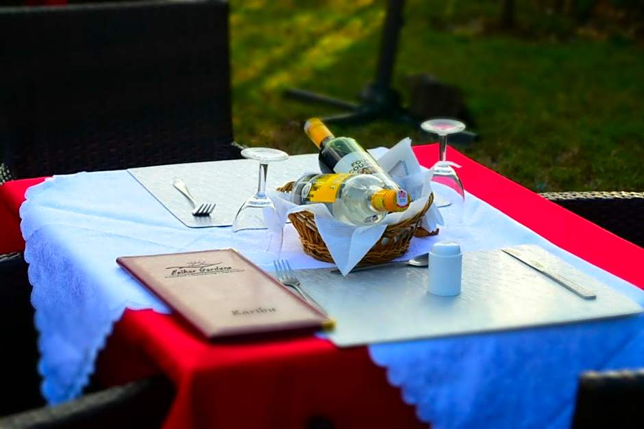 Esikar Gardens Hotel