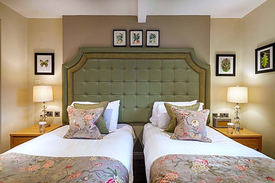 The Royal Oak Hotel, Welshpool - The Coaching Inn Group