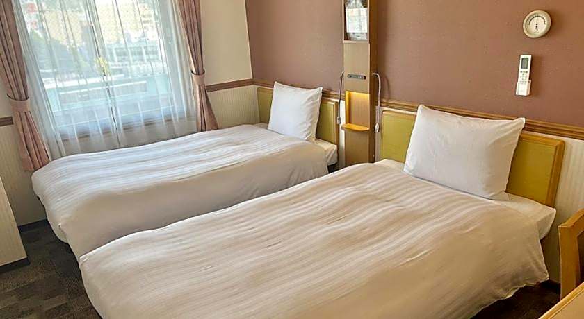 Toyoko Inn Tokuyama-Eki Shinkansen-Guchi