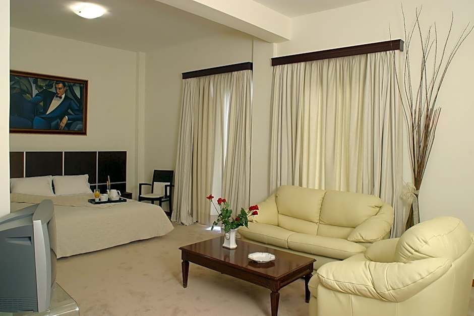 Blue Sea Hotel Alimos