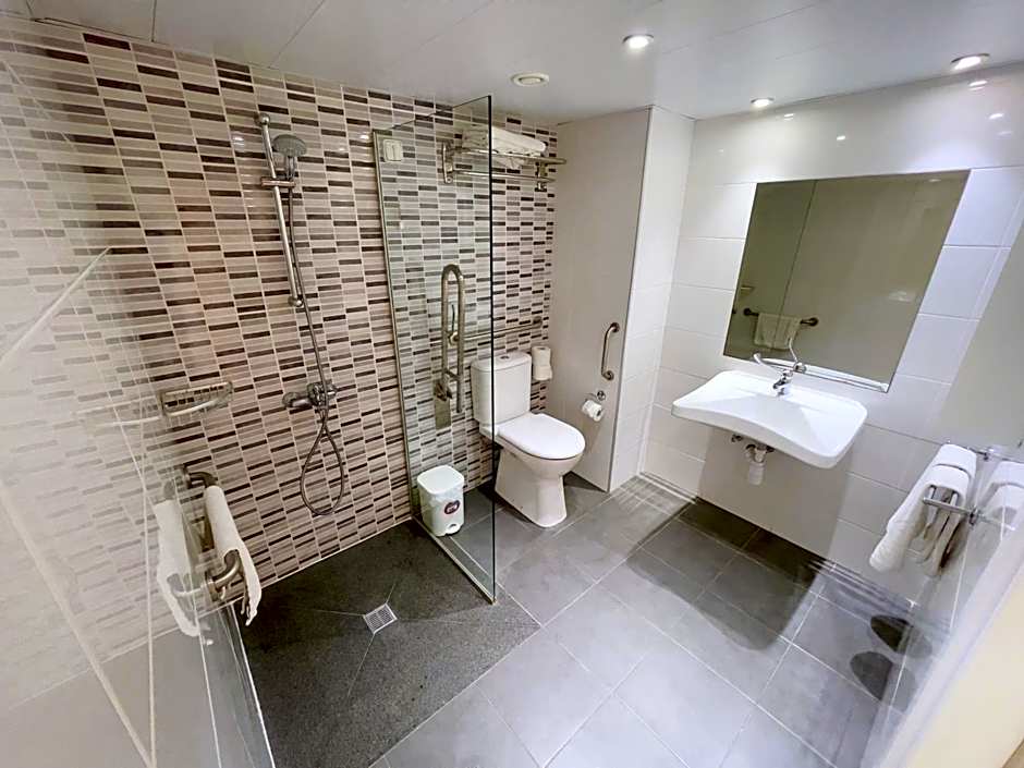 Kapetanios Bay Hotel Protaras