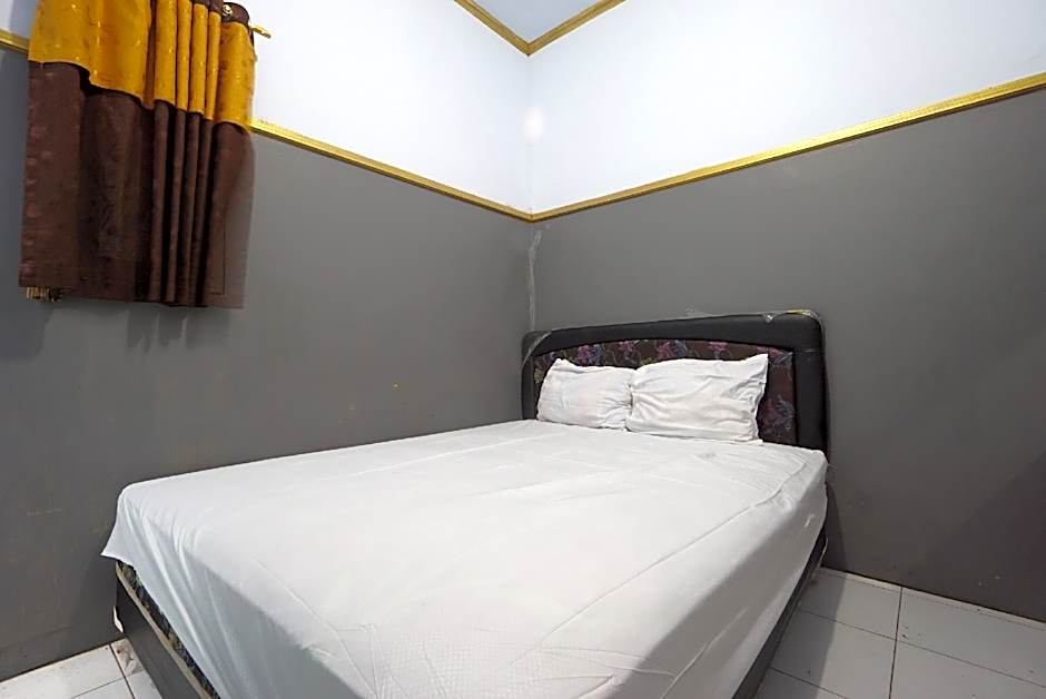 SPOT ON 93620 Anisa Homestay Syariah