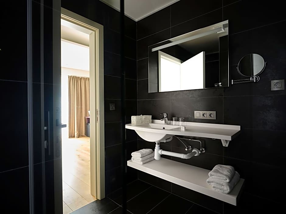 Le 24 Hotel