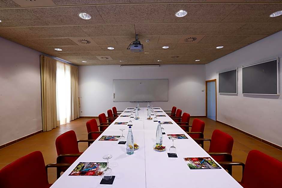 Monestir de Les Avellanes