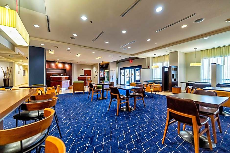 Courtyard by Marriott Biloxi North/D'Iberville