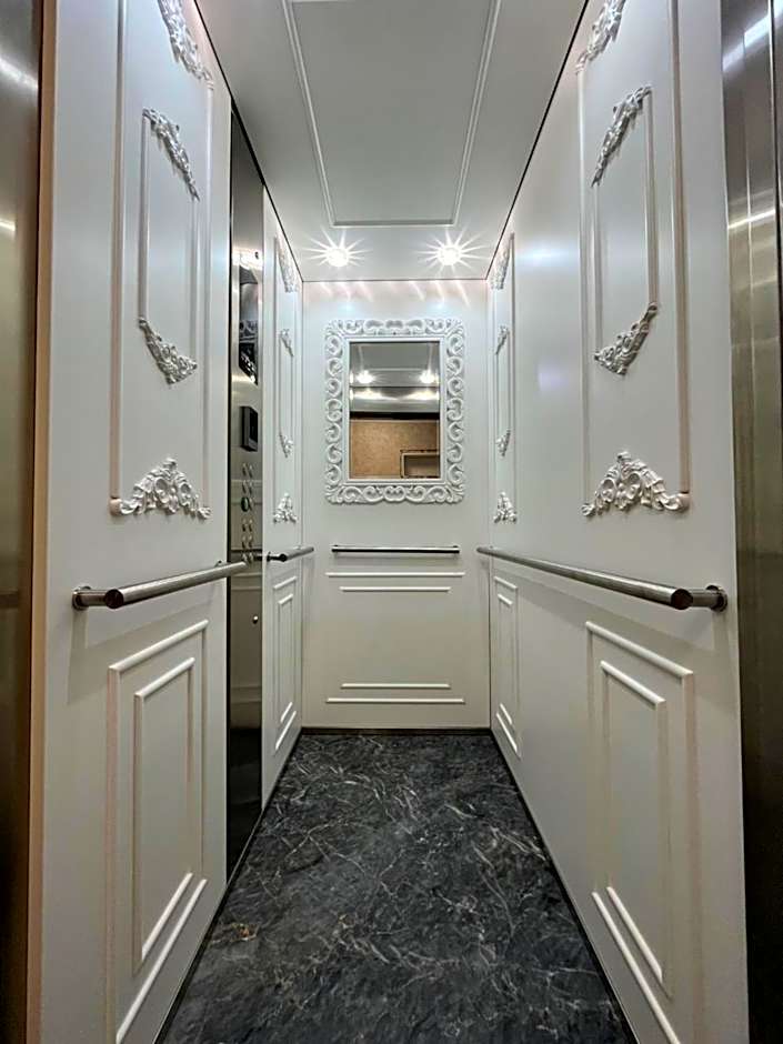 Bellicity Apart Complex