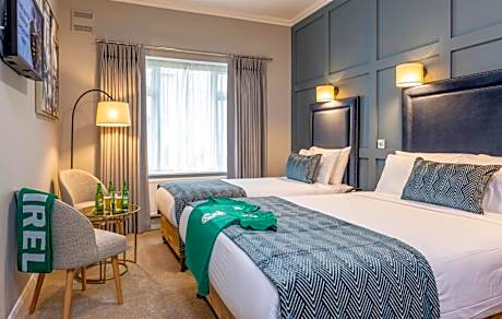 Classic Double/Single Room