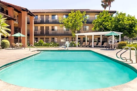 Days Inn by Wyndham San Jose Milpitas