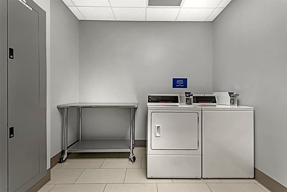 Best Western Plus Marquette Hotel & Suites