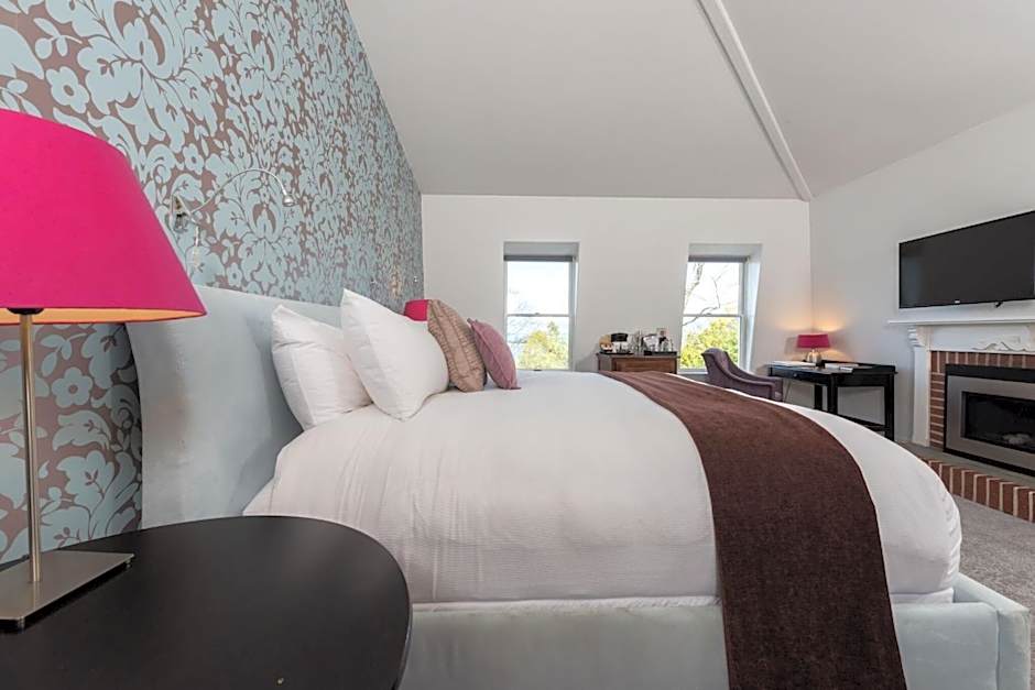 Camden Harbour Inn a member of Small Luxury Hotels