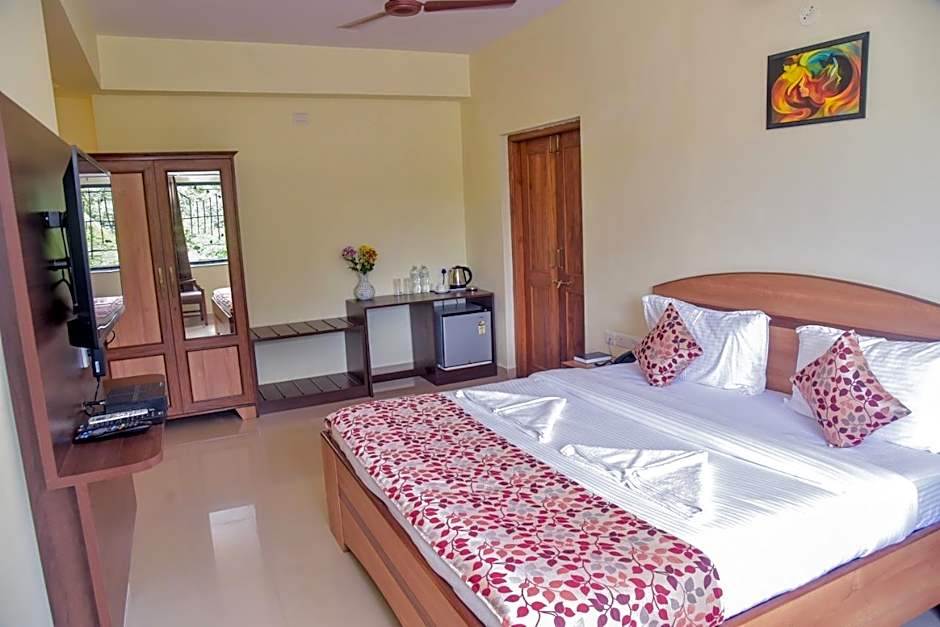 Hotel Candolim Grande