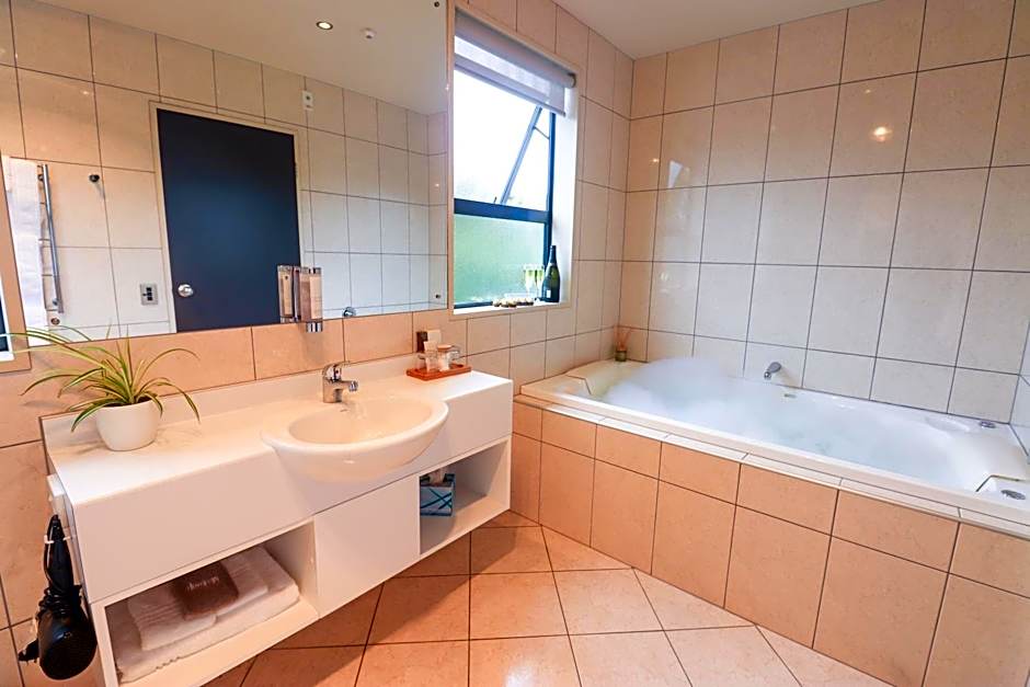 Coleraine Suites & Apartments