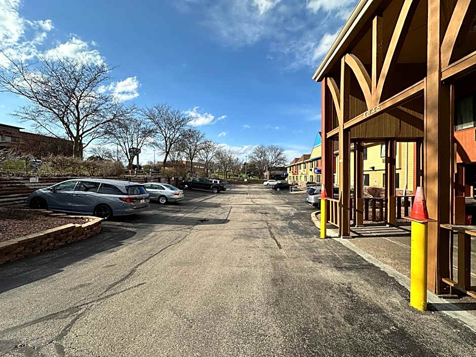 Rodeway Inn & Suites Madison East
