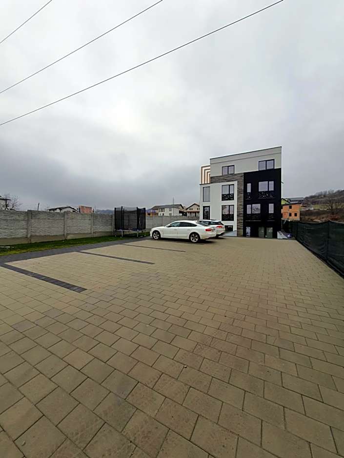 ApartHotel Dominic Residence