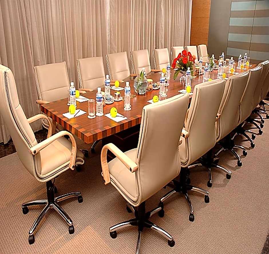 Peerless Hotel Kolkata