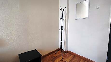 Basic Single Room with Shared Bathroom
