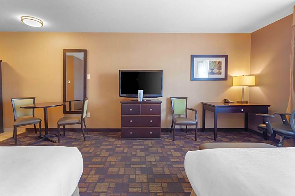 Best Western Plus Fox Creek