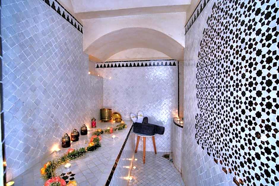 Riad Saranda Hotel Restaurant & Spa