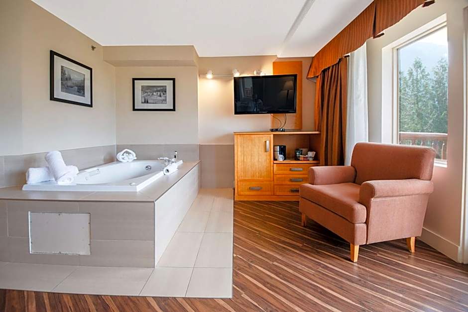 Coast Hillcrest Hotel
