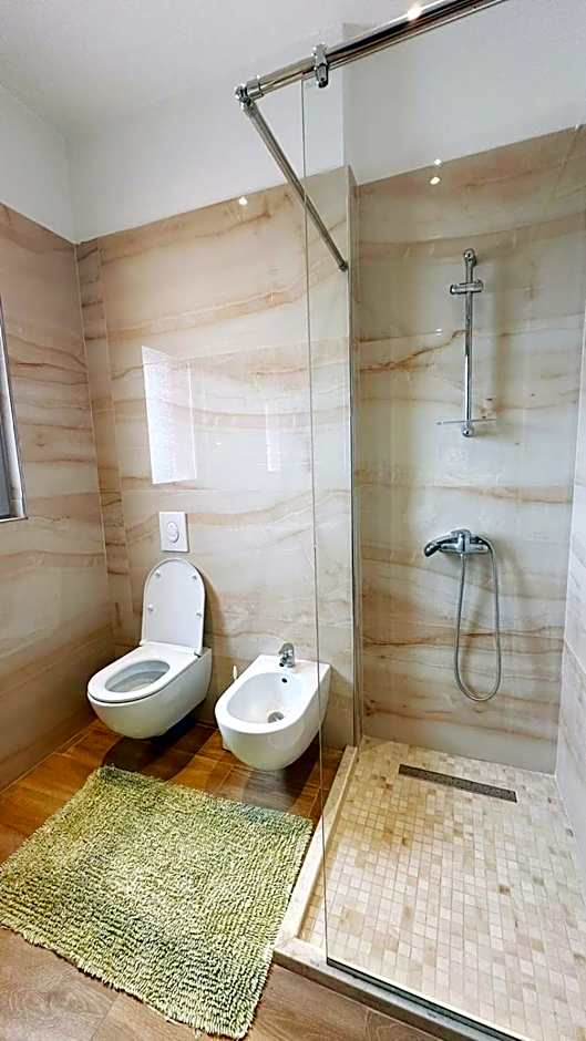Aurelis Hotel