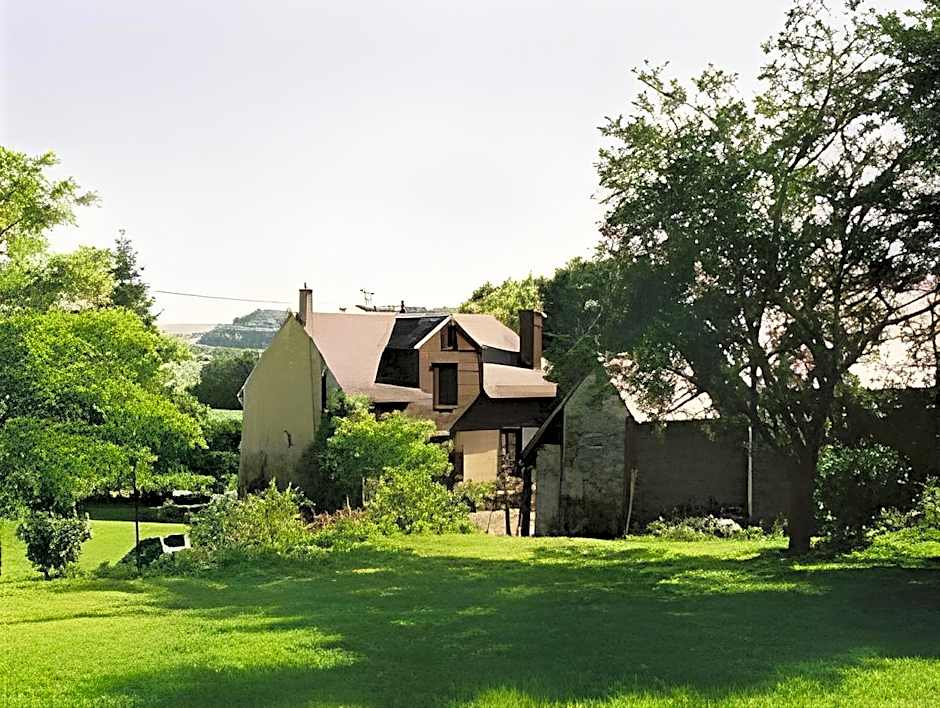 Au Refuge Des 3 Ours - Chambres d'hôtes et cabanes